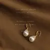 Pendientes de Gota de Perla Francesa Suaves Pendientes Japoneses y Coreanos de Resina con Brillo Joyería Pequeña Dulce Simple para el Rostro