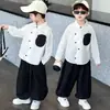 Conjunto de Camisa Ropa de Otoño para Niños 2026 Nuevo Estilo Camisa Fresca de Manga Larga Conjunto de Dos Piezas Ropa Elegante de Primavera y Otoño para Bebé