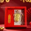 Fio vermelho para o Ano do Carneiro, amuleto de dinheiro, pingente de corrente de celular ovelhinha dourada, brinde promocional, pequeno ornamento de carneiro do zodíaco, atacado