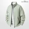 Nueva chaqueta exterior de concha blanda para hombre de otoño con cuello alto, abrigo casual engrosado, cortavientos, resistente al desgaste, de corte holgado, moderna