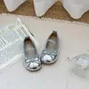 Zapatos Individuales Suaves de Dos Colores con Lazo para Niñas, Plateados y Borgoña Brillantes de Una Correa Antideslizantes de Cuero Estilo Princesa para Bebés Niñas