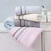 Toalla de Corazón de Fresa con Sensación de Algodón Toalla Facial para el Hogar Algodón Suave Absorbente No Suelta Toalla Grande para Hombres y Mujeres
