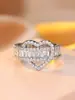 AliExpress shein anel retangular branco coração de diamante formato de coração Coringa anel delicado de luxo leve atacado uma geração de cabelo