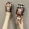 Sandalias de Liberación Rápida en Stock para Mujer, Moda de Verano Tendencia, Oso de Dibujos Animados Lindo Suela Suave, Adecuadas para Estudiantes y Uso en Casa
