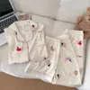 Pijama de Algodão Nuvem para Mulheres, Novo Estilo de Verão, Conjunto de Três Peças Manga Curta com Desenho de Ursinho Doce, Roupa de Casa Popular que Pode Ser Usada Fora