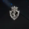 Broche de terno masculino Coroa Simples com borla personalidade asas corsage de terno vestido roupa all-match