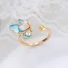 Conjunto de acessórios de borboleta com esmalte translúcido e pérola, banhado a cobre com ouro real, conjunto de três peças de nicho de alta qualidade