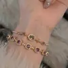 Pulsera con Cierre Súper Brillante de Zirconia de Color Ovalada, Diseño de Nicho de Lujo Ligero, Sensación de Alta Gama, Joyería Versátil y Exquisita