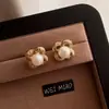 Joyería de lujo de gama alta con aguja de plata, aretes de perlas personalizados al por mayor de fabricante de Yiwu, aretes versátiles de moda para mujer