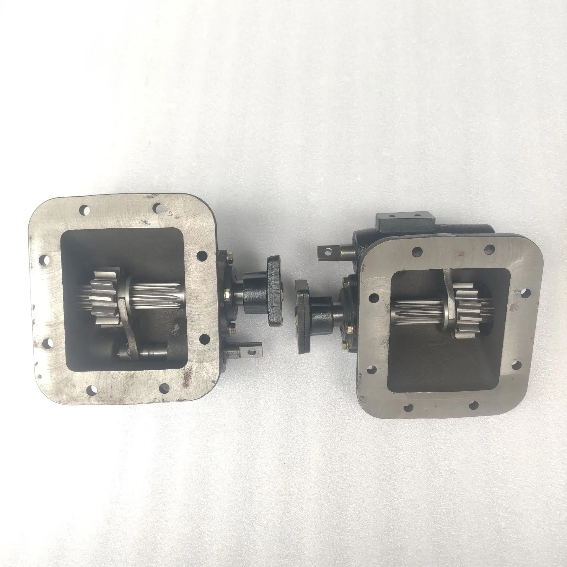 三菱6D16取力器 (3)