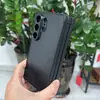 Adecuado para la serie Samsung s26ultra, con recubrimiento ranurado, anticaídas en las cuatro esquinas, material de carcasa de vidrio dos en uno
