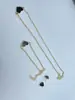 Europa y Estados Unidos transfronterizo simple moda Joker pequeño fresco corazón collar pulsera aretes conjunto de tres piezas joyería venta directa de fábrica