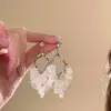 Aretes de Borla con Forma de Pétalo de Concha y Circonita Estilo Francés para Mujer, Pendientes de Lujo Ligero de Nicho de Gama Alta, Accesorios para Orejas Estilo Vacaciones en la Playa