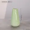 Jarrón Cerámico de Rayas Verticales Sencillo Estilo ins Adorno para Arreglo Floral de Sala de Estar Escritorio Nórdico de Lujo Ligero Jarrón Decorativo para Flores Secas