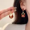 Novas Explosões de Ano Novo 2024 Brincos Retrô de Gota de Óleo Moda Brincos Versáteis Elegantes de Luxo Leve Brincos de Alta Qualidade para Mulheres