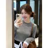 Camiseta Cinza Patchwork Gola Redonda Slim Fit Manga Curta Longa para Mulheres, Top Base para Primavera, Top Super Tendência 2026 que Reduz a Idade