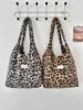 49291 Otoño e Invierno Nueva Corea del Sur Ins Moda Imitación Cordero Felpa Gran Capacidad Bolso de Hombro Bolso de Leopardo