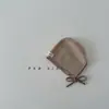 Bordas Contrastantes Retrô~Ins Outono Novo Chapéu de Tricô Infantil Etiqueta de Costura Personalizada Chapéu com Cadarço para Bebê Proteção de Orelha
