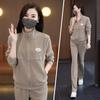 Traje deportivo con cuello de temperamento para mujer, primavera y otoño 2025, nuevo estilo extranjero, suéter informal para madre, conjunto de dos piezas