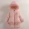 Jaqueta de algodão acolchoada grossa para meninas de inverno com chapéu de pelúcia com capuz, agasalho quente para bebês, roupas de algodão infantis com bordado floral estilo coreano