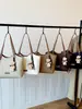 Bolsa de axila color-blocking de alta qualidade para mulheres, nova bolsa de ombro de moda vintage 2026, bolsa tote de grande capacidade para o dia a dia