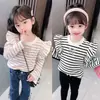 Camisetas para Niñas Primavera y Otoño 2026 Mangas Volantes Bebés Niños Pequeños Rayadas Manga Larga Nueva Camiseta Interior para Niños