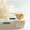 Moda moderna estilo ins coreano regalo versátil para niña Anillo hueco de rama dorada de árbol grande collar con colgante de acero de titanio