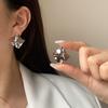 Brincos Studs Geométricos Metálicos Simples Europeus e Americanos Irregulares Moda Retro Nicho Elegantes Versáteis Luxo Leve High-end para Mulheres