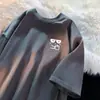 Camiseta Masculina de Manga Curta Solta Estilo Retrô Americano Verão Nova Blusa Solta de Manga Meia-Manga Marca da Moda Camiseta Gola Redonda Roupa Masculina