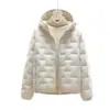 Jaqueta de Algodão com Capuz Leve e Solta Outono/Inverno 2026 Feminina Estilo Curto para Baixinhas Moda Plus Size Roupa de Exterior Casual