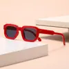 Gafas de Sol Cuadradas Pequeñas Marco Retro Europeo y Americano 2026 Nuevas Sencillas de Alta Gama Moda Gafas de Sol para Mujer