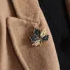 Broche Versátil de Moda con un Toque de Alta Gama, Broche Elegante y Exquisito, Diseño de Nicho para Accesorios de Abrigos y Sacos de Otoño e Invierno