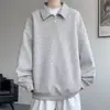Nueva sudadera polo de otoño con media cremallera para hombre, estilo americano moderno, color liso, corte holgado, top deportivo con cuello camisero