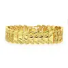 Pulsera Amplia de Hip Hop Rapper para Hombre Exagerada Europea y Americana Dominante Fresca Textura Dorada Pulsera de Corazón de Melocotón Pulsera