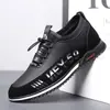 Zapatos casuales para hombre 2026 modelo nuevo, cómodos, ligeros, versátiles, zapatos de cuero para hombre, suela suave, zapatillas slip-on transpirables, transfronterizo