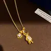 Pingente de Urso Fofo Colar de Urso com Zircônia Design Único Corrente para Clavícula Joia de Luxo Leve e Sensação de Alta Qualidade