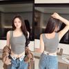 2024 Nova Camisola Sexy Irregular Feminina com Bojo Interno Slim-fit Afinando Top de Malha de Algodão para Usar por Cima