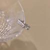 Exquisito anillo abierto con letra cruzada de circón, diseño de nicho femenino, anillo de dedo ajustable con viento frío, anillo de moda para dieta