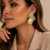 Pendientes de Venta Caliente Transfronterizos Europeos y Americanos Lujo Ligero Sensación de Alta Gama Pendientes de Pétalos Metálicos Tridimensionales Temperamento de Nicho Accesorios para Banquetes