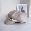 Gorra de moda tipo boina a rayas verticales, versátil y moderna, para mujer, nueva colección de otoño, estilo retro británico, elegante gorra de pico de pato