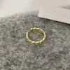 Ankora Anillo Abierto Rosa con Esmalte de Goteo Rojo Anillo de Lujo Accesible para Mujer Anillo para Dedo Índice de Gama Alta Anillo Festivo Exquisito para Nochevieja