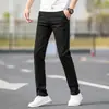 2026 Nuevos Pantalones de Color Café de Gama Alta para Hombre Verano Delgados Casuales Pantalones de Hombre Negocios Ajustados Rectos Pantalones de Hombre