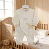 26 Roupa de Borboleta para Recém-nascidos de Primavera e Outono Acolchoada Shu Rong Sem Ossos Bordado de Desenho Animado Roupa para Engatinhar Macacão 59-66#