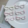 Modelos online estilo coreano série rosa armações de óculos acessórios de resina DIY cola creme acessórios de presilha de cabelo lateral sem costura para meninas