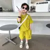 Traje de camiseta de manga corta de verano para niños Traje para niños de jardín de infantes Conjunto de dos piezas de verano para niños de 3 años