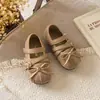 Zapatos de piel estilo princesa para niña, nueva colección de verano y otoño, con diseño de lazo, punta fina y suela suave, adecuados para actuaciones y baile