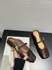 Sandalias mules planos de verano/primavera 2026, estilo nuevo, sin cordones, famosas en internet, súper populares, de punta poco profunda, medias pantuflas