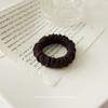 Nuevo anillo para el pelo grueso estilo japonés ~ Combinación universal simple Sin dañar el cabello Sin costuras Alta elasticidad Marrón Anillo para el pelo de celebridad de Internet Tocado