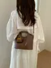 Bolsa transversal retrô minimalista de couro PU para mulheres, novo modelo 2026, grande capacidade, bolsa de ombro da moda para o dia a dia, bolsa de mão de alta qualidade