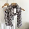 Bufanda de Seda Larga Fina de Doble Capa Floral Atmosférica para Mujer Versátil Estilo Otoño Elegante Bufanda para Cuello Diadema Fina Bufanda de Estilo Artístico